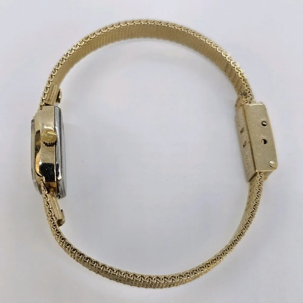 VTG Helbros Women's‎ Watch 15MM Gold Dial Gold Milanese Band 5.5